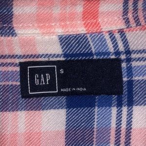 GAP Tops - 🦋 4/$25 Coral, blue & white gap flannel GAP Tops - 🦋 4/$25 Coral, blue & white gap flannel